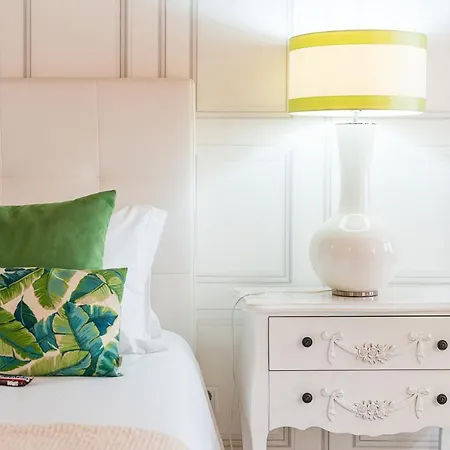 R3 Service - Five Senses In Apartamento