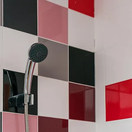 R3 Service - Five Senses In Apartment *