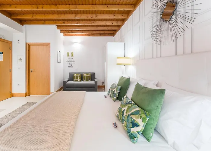 R3 Service - Five Senses In *