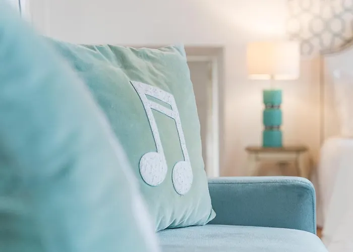 R3 Service - Five Senses In קוימברה