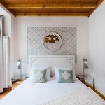 R3 Service - Five Senses In Appartement Coimbra