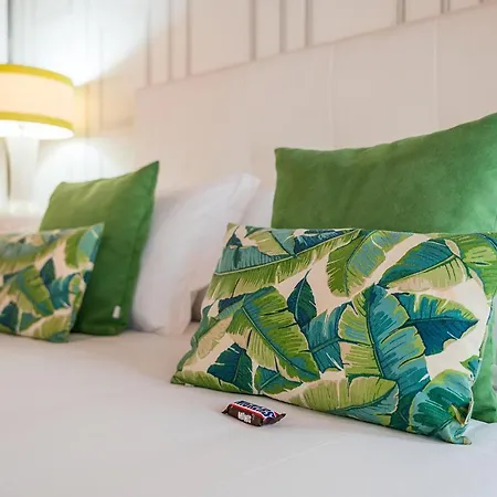 R3 Service - Five Senses In