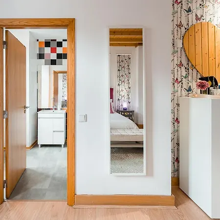 Five Senses In Appartement