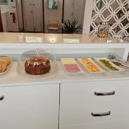R3 Service - Five Senses In Appartement *