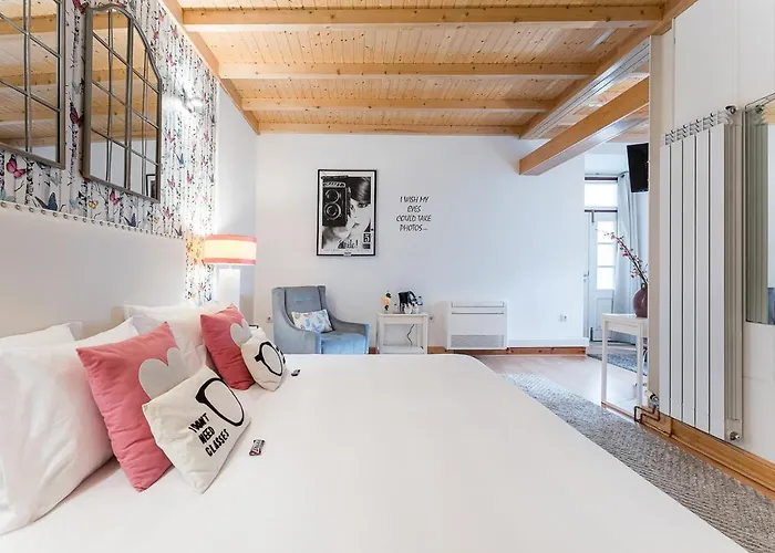 R3 Service - Five Senses In Appartement