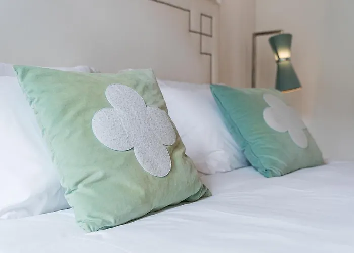 R3 Service - Five Senses In Appartement